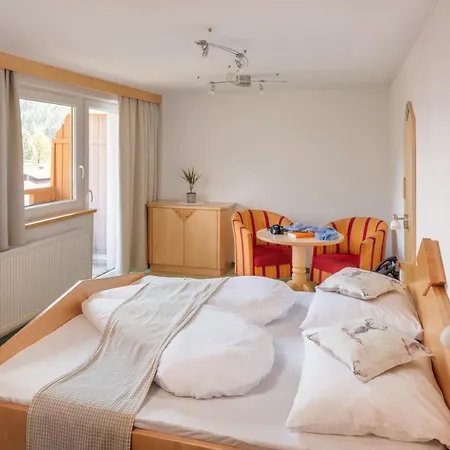 Hotel Enzian Pertisau