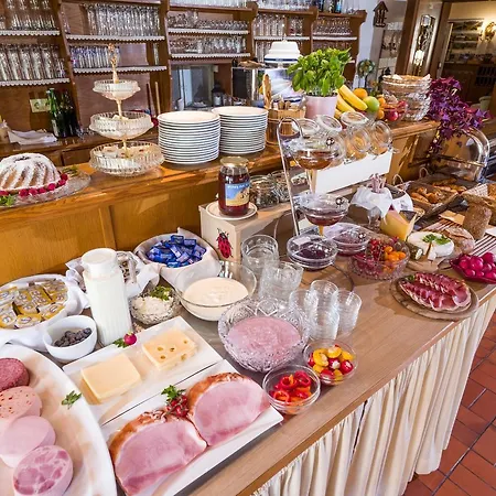 Hotel Enzian Pertisau